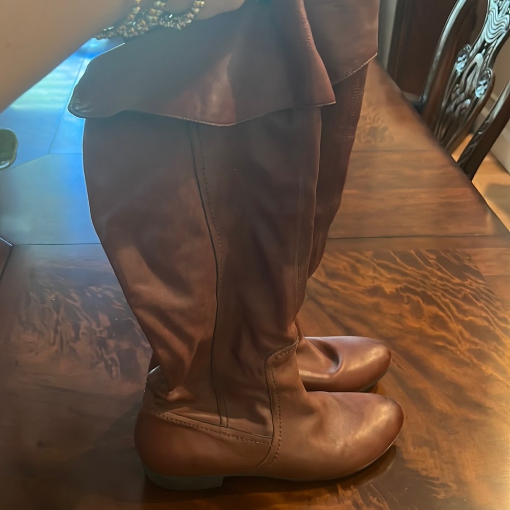 Women’s boots brown size 9